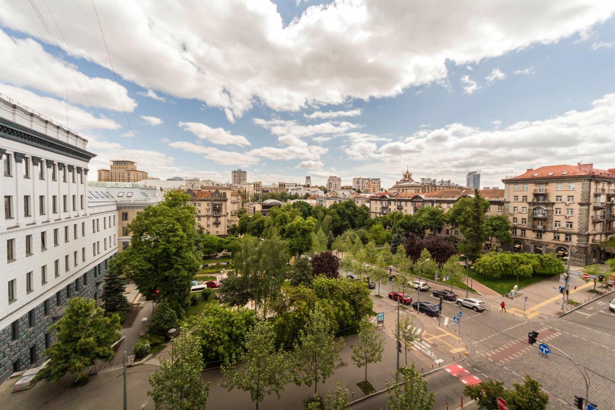 Central Apartments Maidan Area Kyiv Exterior foto